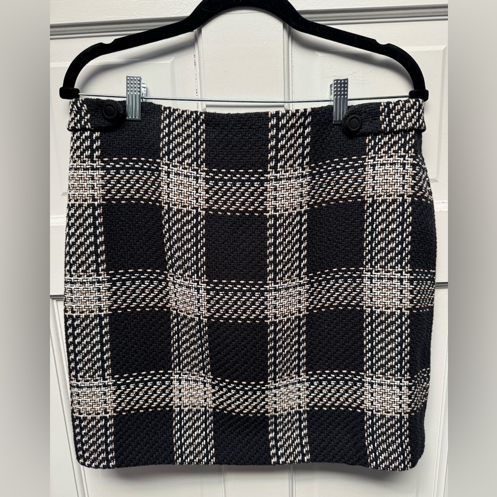 NWT White House Black Market Black Cream Plaid Pencil Skirt